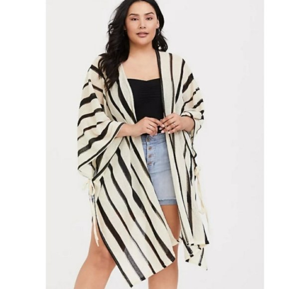 torrid Tops - NWT IVORY & BLACK STRIPE RUANA